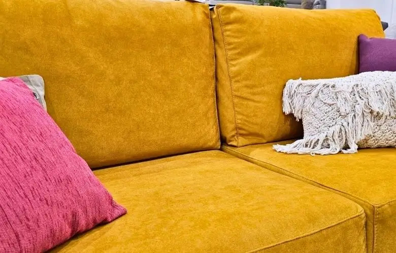 Sofás para pisos pequeños: claves para acertar